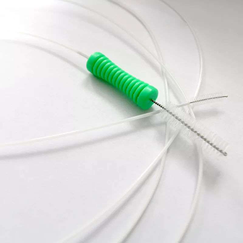 Quels sont les problèmes courants lors de l’utilisation des brosses de nettoyage pour endoscopes ?